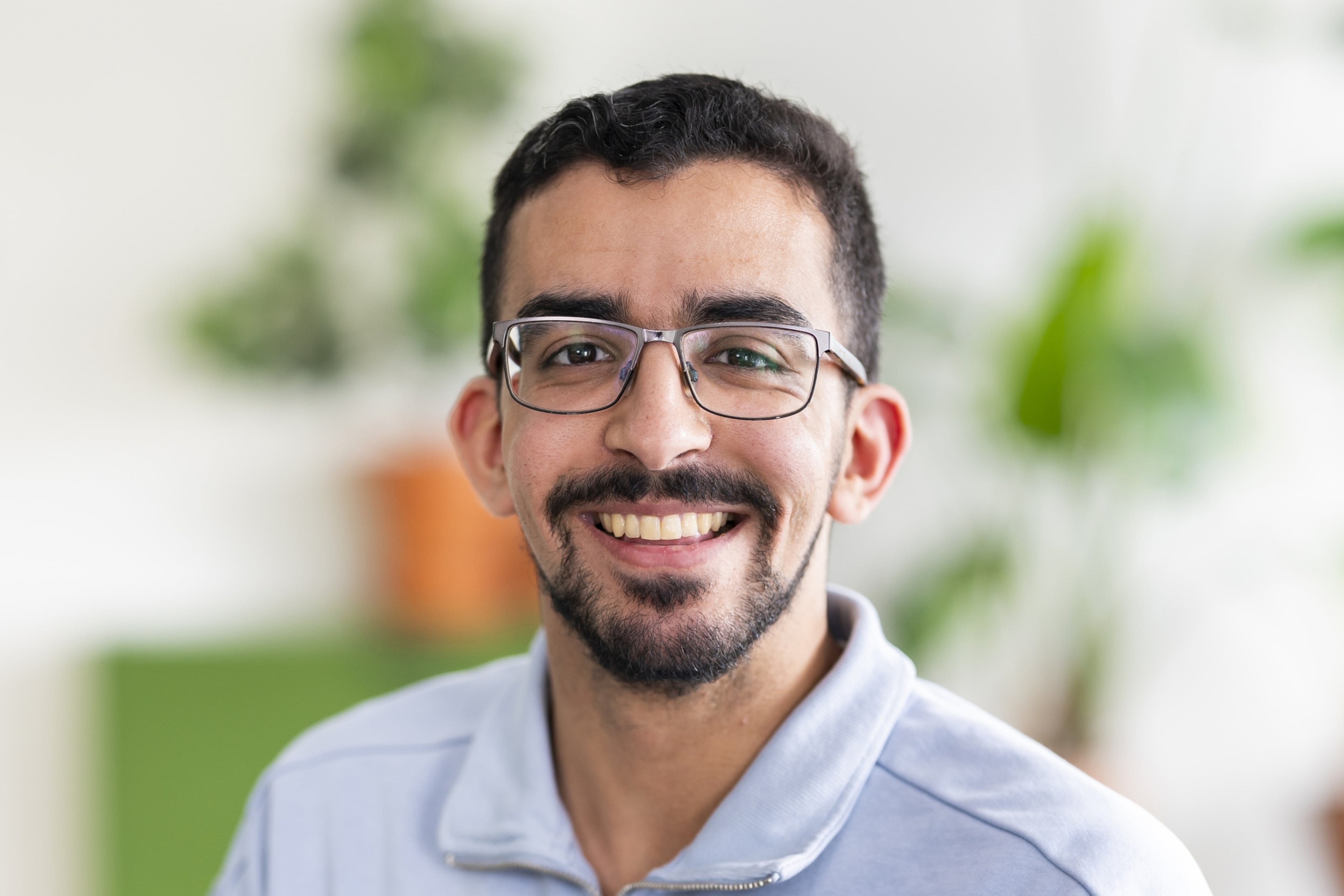 Portret van Nassreddin Taib, Communicatieadviseur VvE bij Milieu Centraal