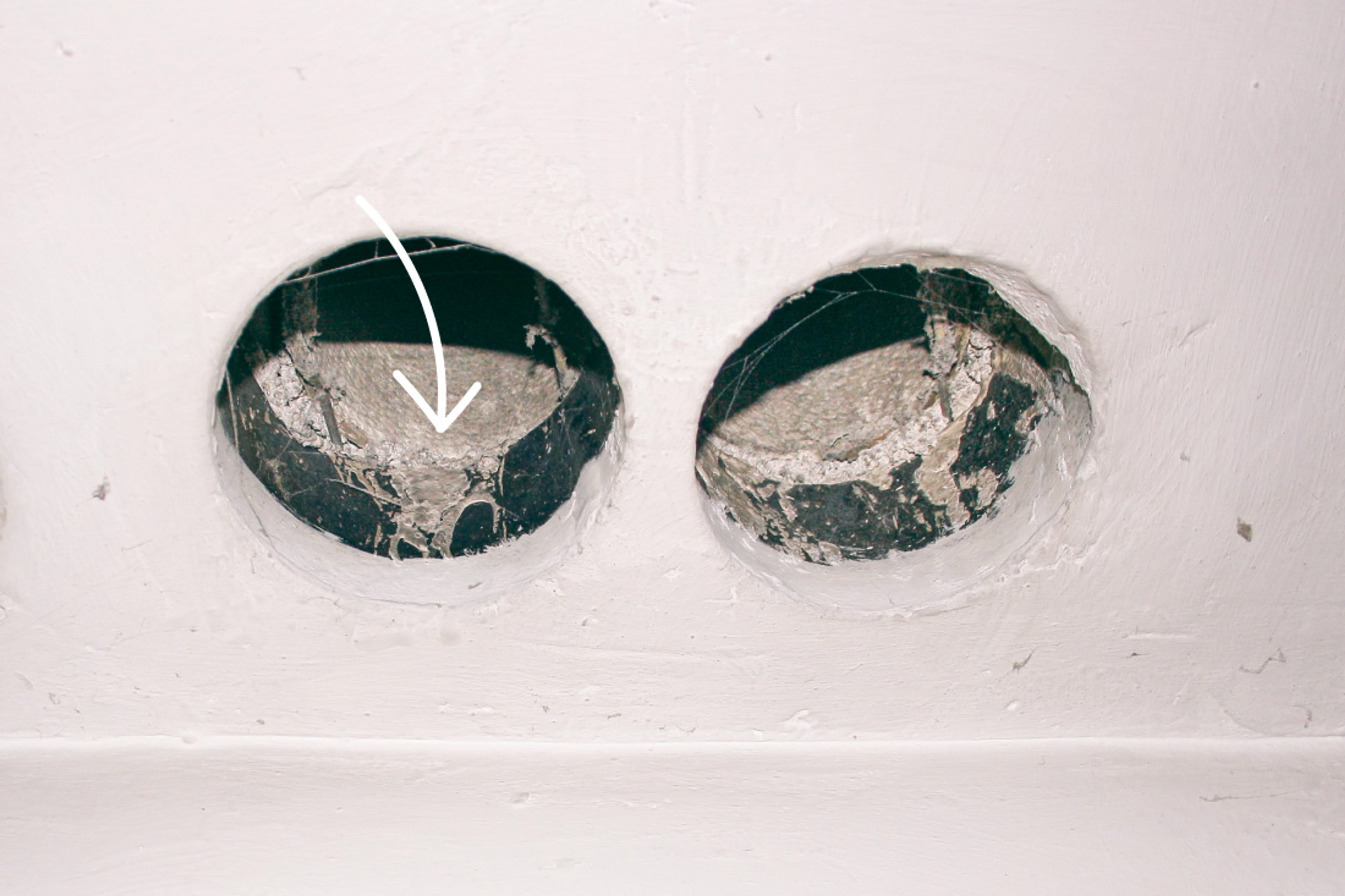 Ventilatiepijp. Plekken waar je asbest kunt vinden in en om huis.