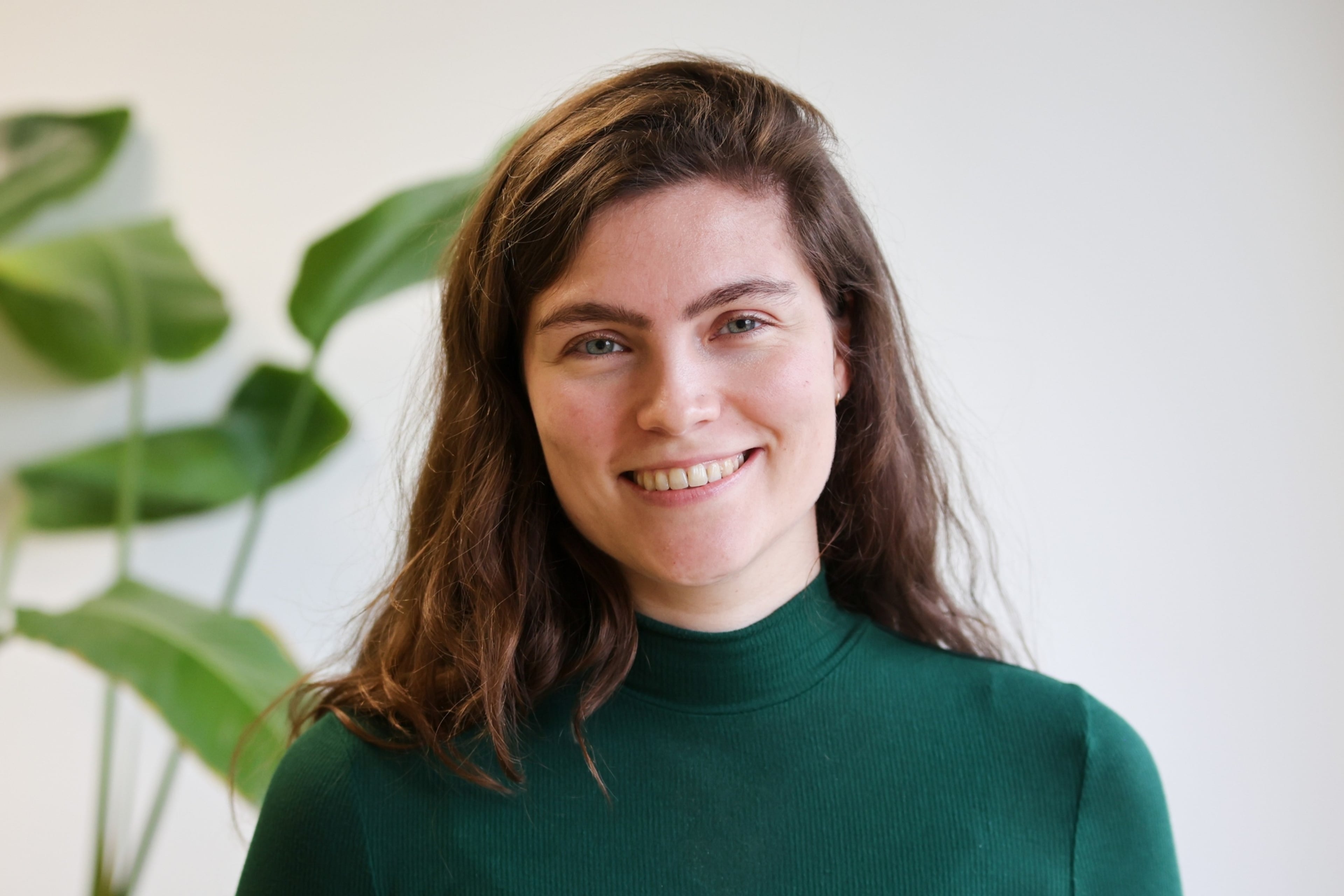 Portretfoto van Lara Koeman, communicatieadviseur bij Milieu Centraal