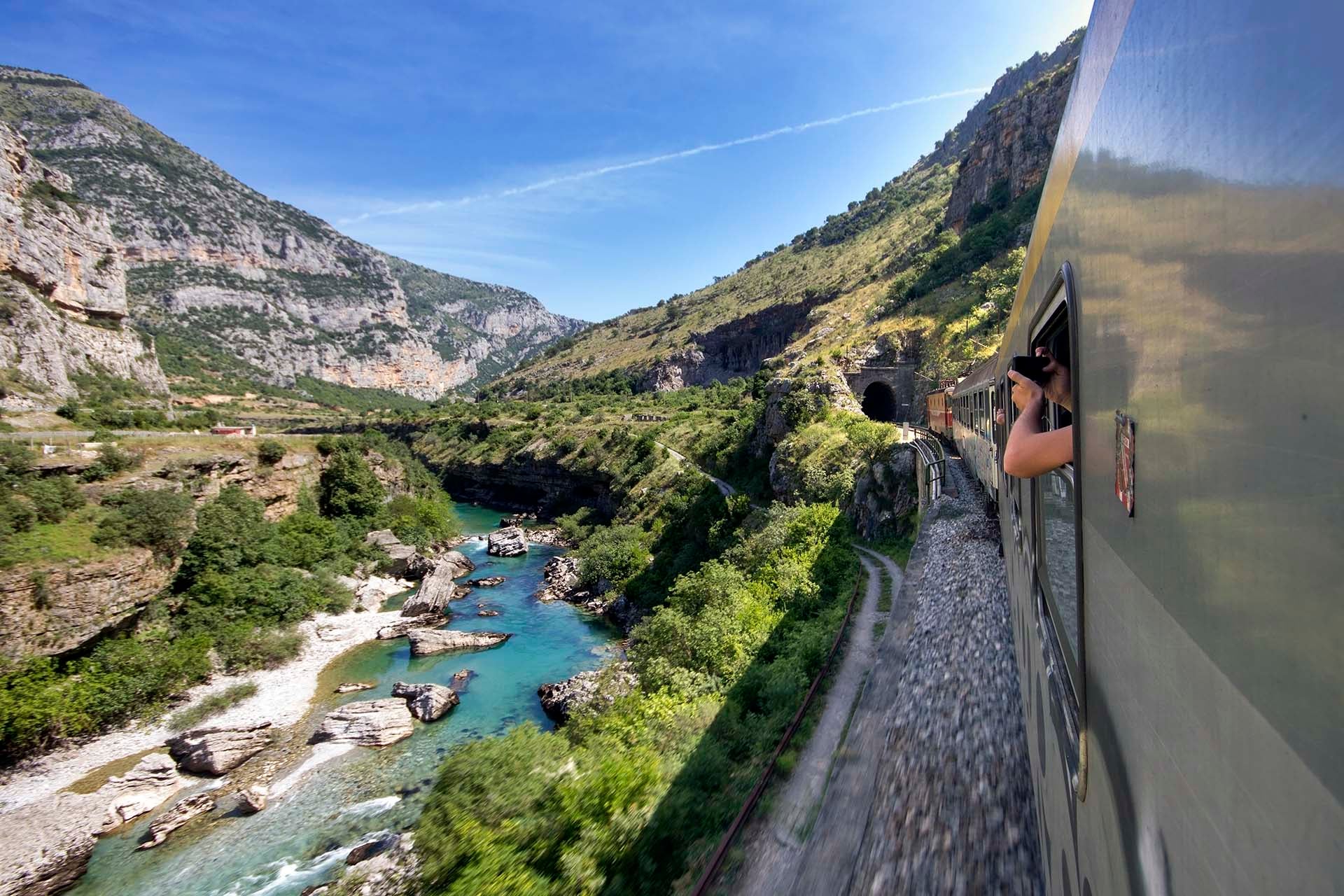 Reis per trein door Zuidoost-Europa