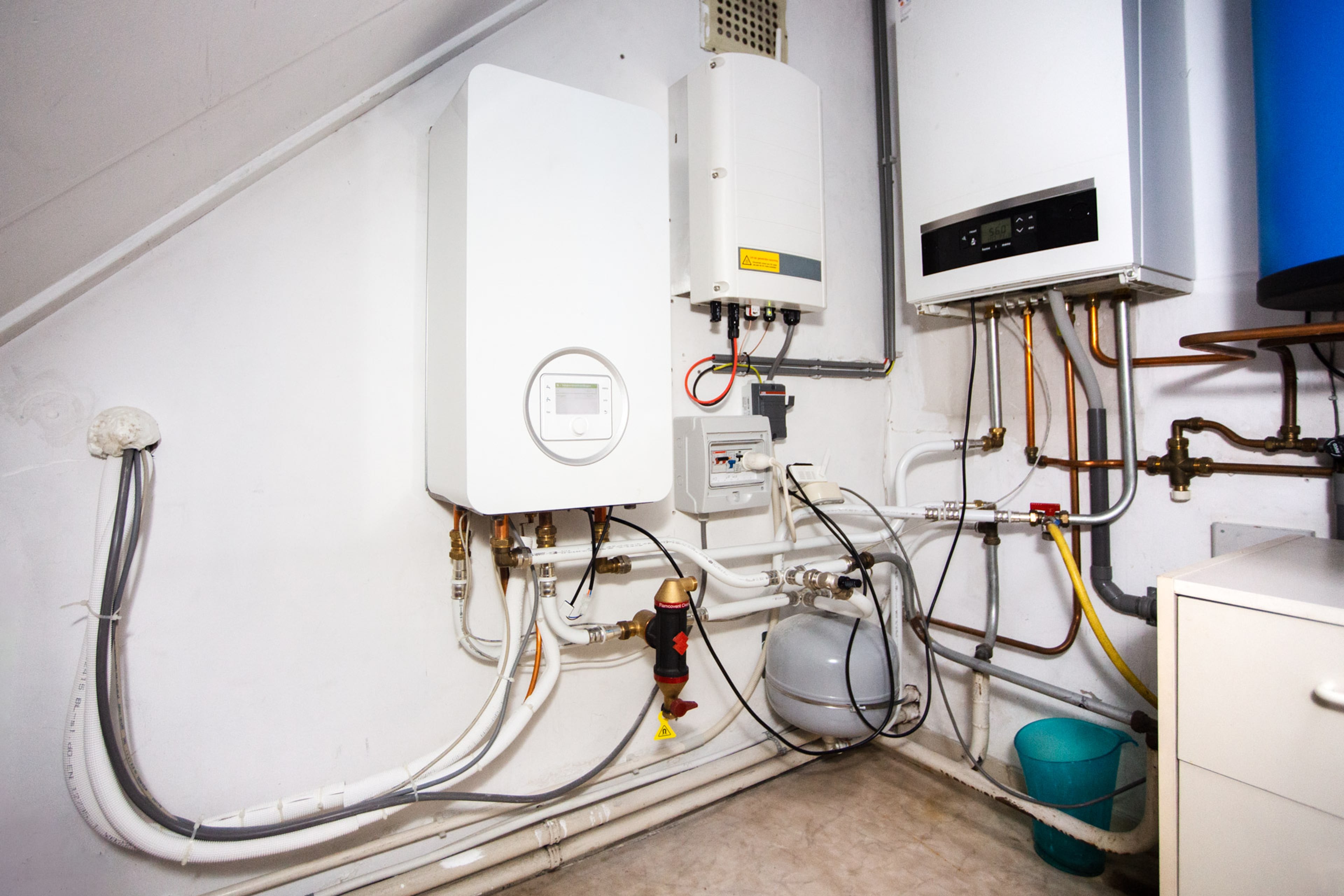 binnenunit hybride warmtepomp bij cv-ketel