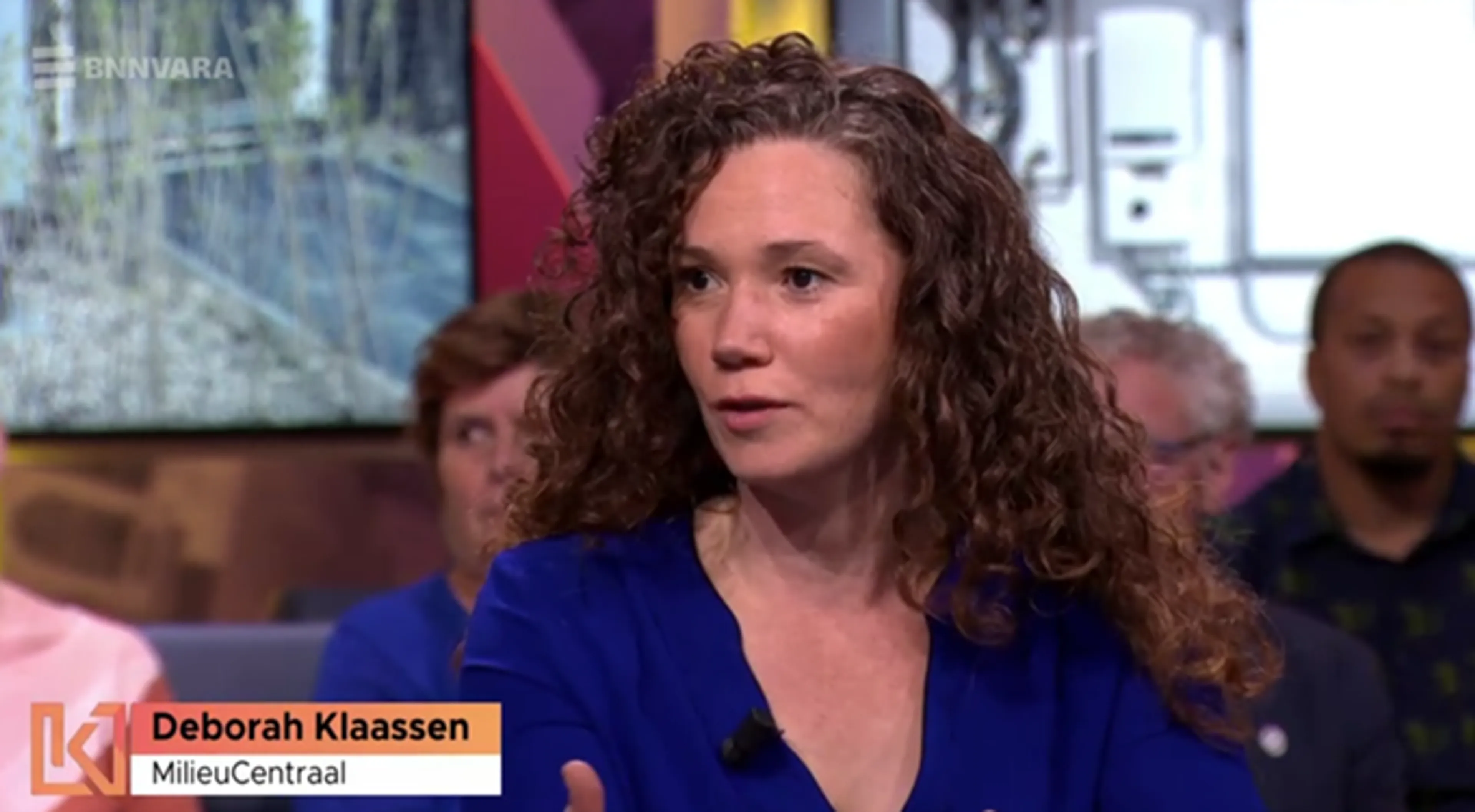 Deborah Klaassen van Milieu Centraal in Kassa Live.