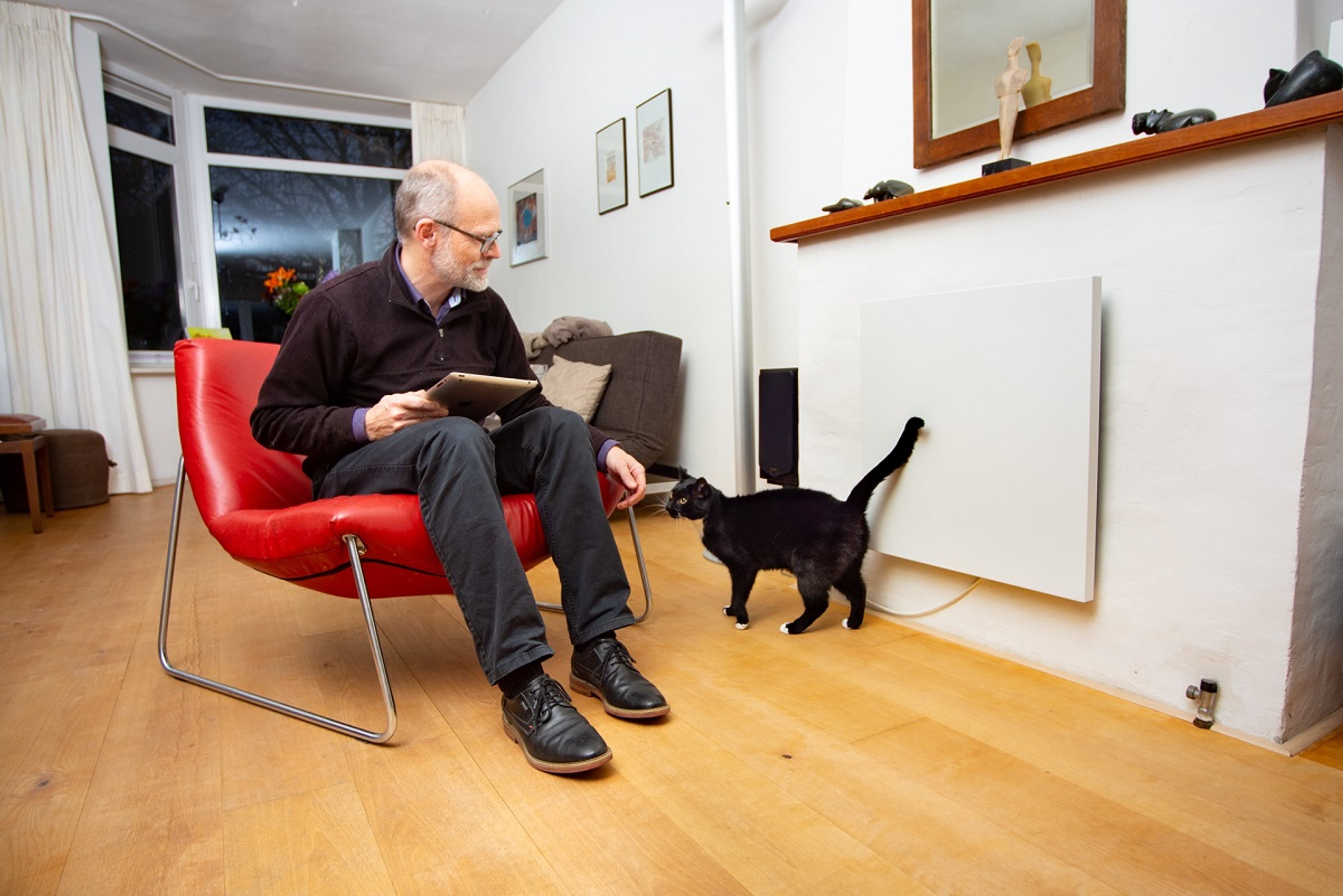 Een infraroodpaneel is een energiezuinige manier om jezelf te verwarmen.